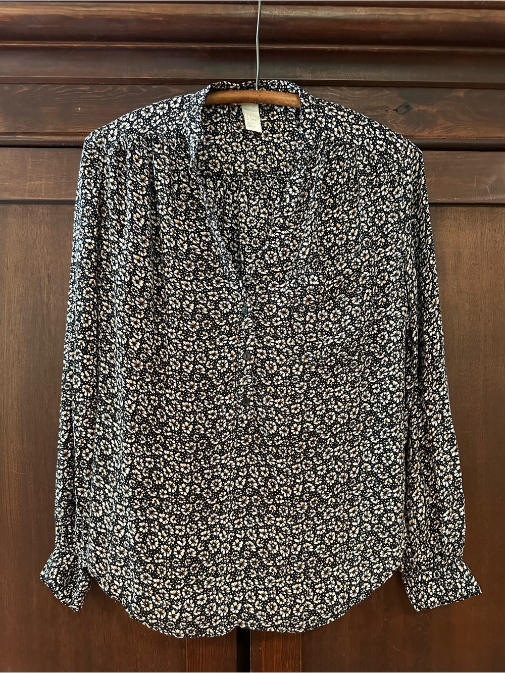 H&M • women’s button down tunic blouse • front pocket
